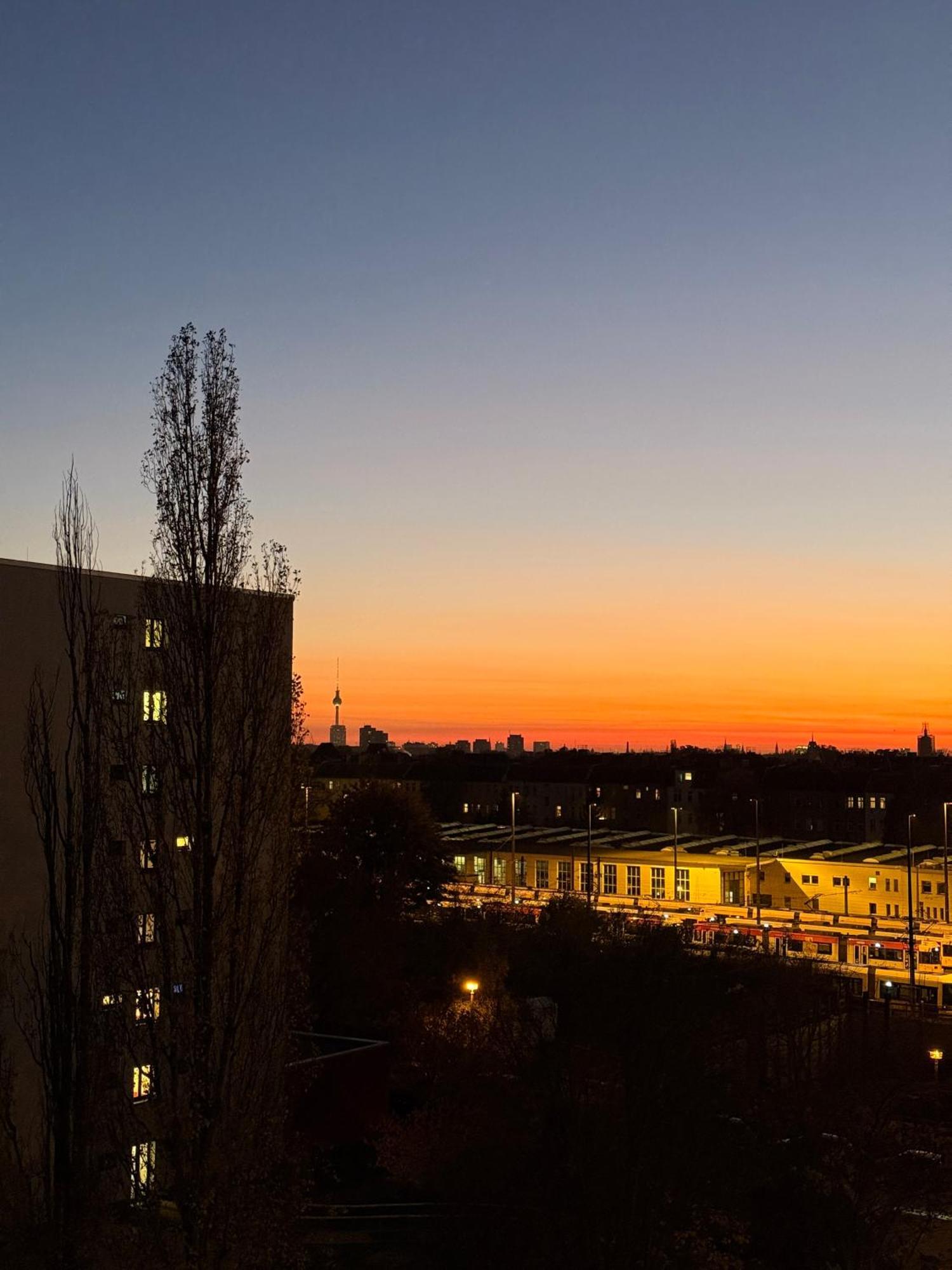 Mint Apartment Ueber Der Stadt Parken Kueche Wifi Берлін Екстер'єр фото