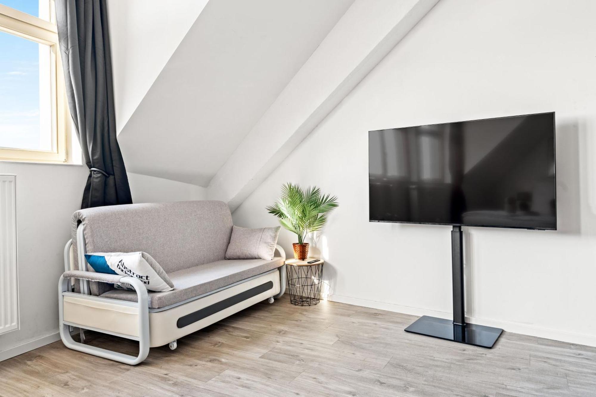 Mint Apartment Ueber Der Stadt Parken Kueche Wifi Берлін Екстер'єр фото